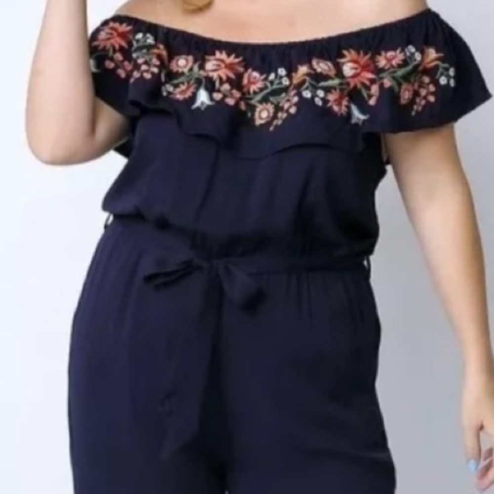 NWT!NAVY FLORAL EMBROIDERED RUFFLED OFF-SHOULDER NECKLINE WIDE LEG Size 1X 2X 3X - Picture 5 of 7